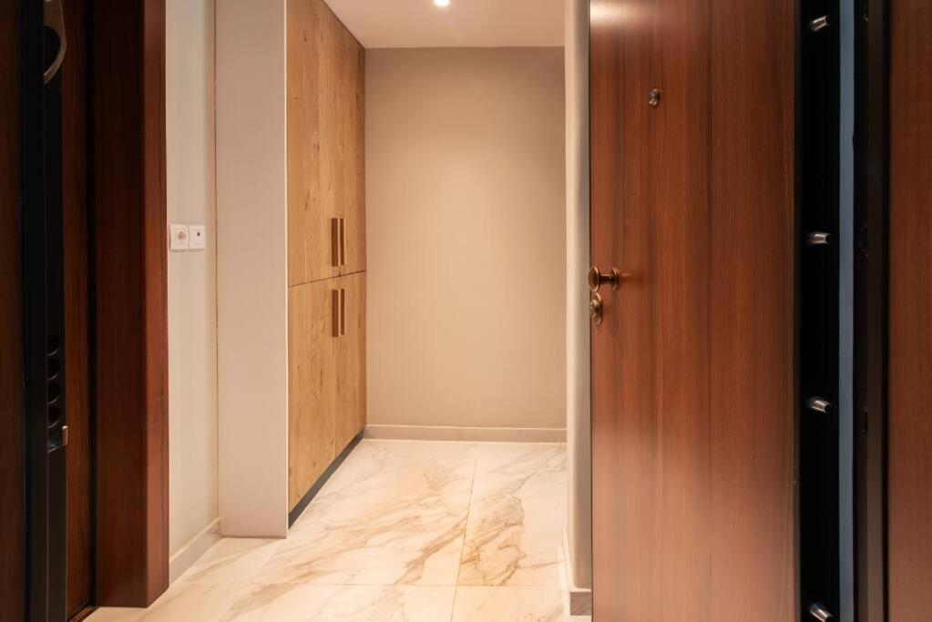 Pame Rentals - Walk Distance To Acropolis With A Charming Design Athén Kültér fotó